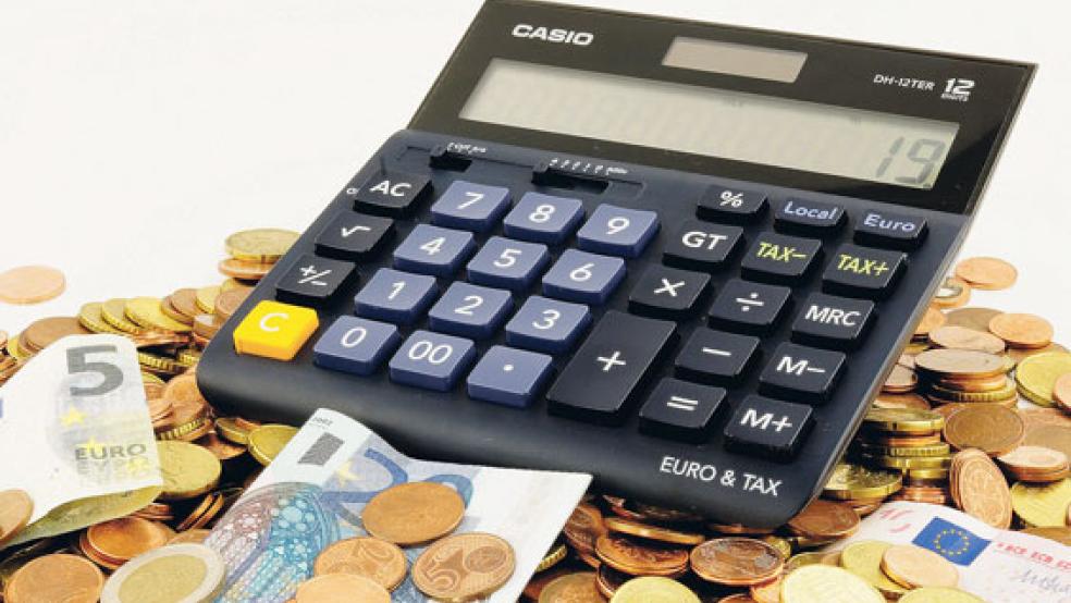 Das Geld liegt auch für die Stadt Weener nicht auf der Straße. Kämmerer Ingo Großpietsch hat für den aktuellen Haushaltsentwurf genau gerechnet, was machbar ist. © Foto: Pixabay