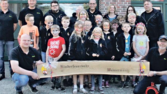 Holzwimpel für die Kinderfeuerwehr Weenermoor