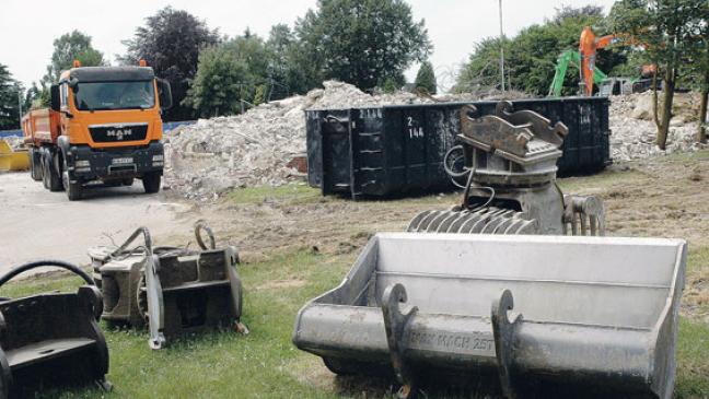 Wegen Einsturzgefahr: Alter Bauhof nur noch Schuttberg