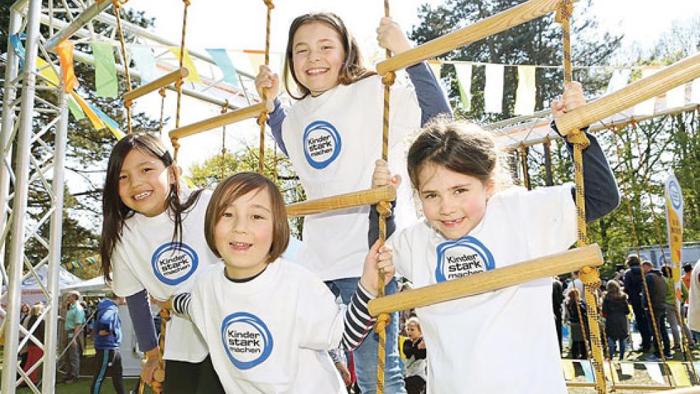 Am Nachmittag des Sommerfestes des SV Ems Jemgum wird für Kinder einiges geboten.  © Foto: Carsten Kobow / BZgA