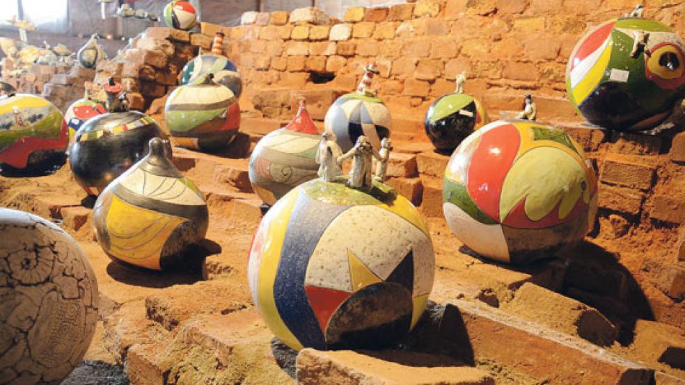 Auf »Kunst & Klinker« im faszinierenden Ambiente der Ziegelei Midlum können sich Interessierte am 30. Juni und 1. Juli freuen. © Foto: Hanken (Ziegeleiverein)