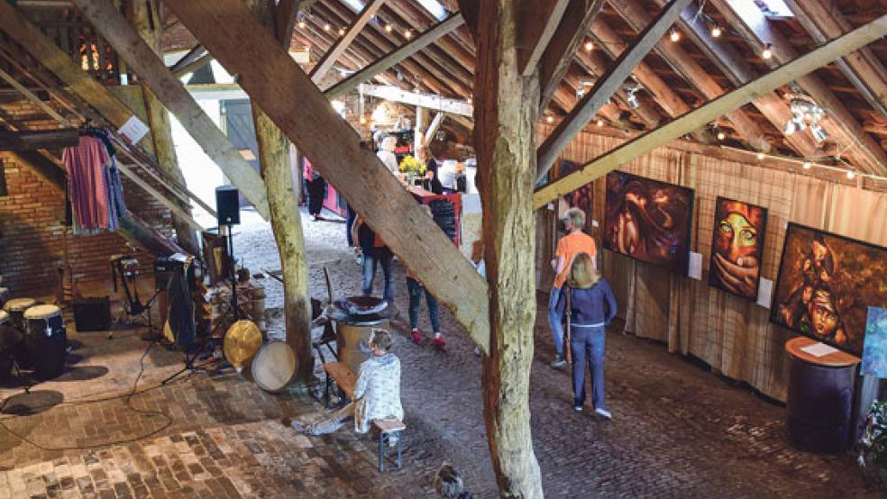 Der Kuhstall des Ehepaares Bockhacker wird am 7. und 8. Juli wieder zur vielfältigen Kunst- und Kulturmeile. © Foto: privat