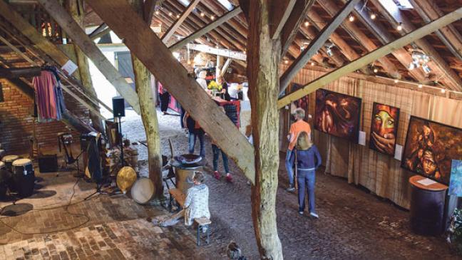 Kunst, Kultur und Kettensäge