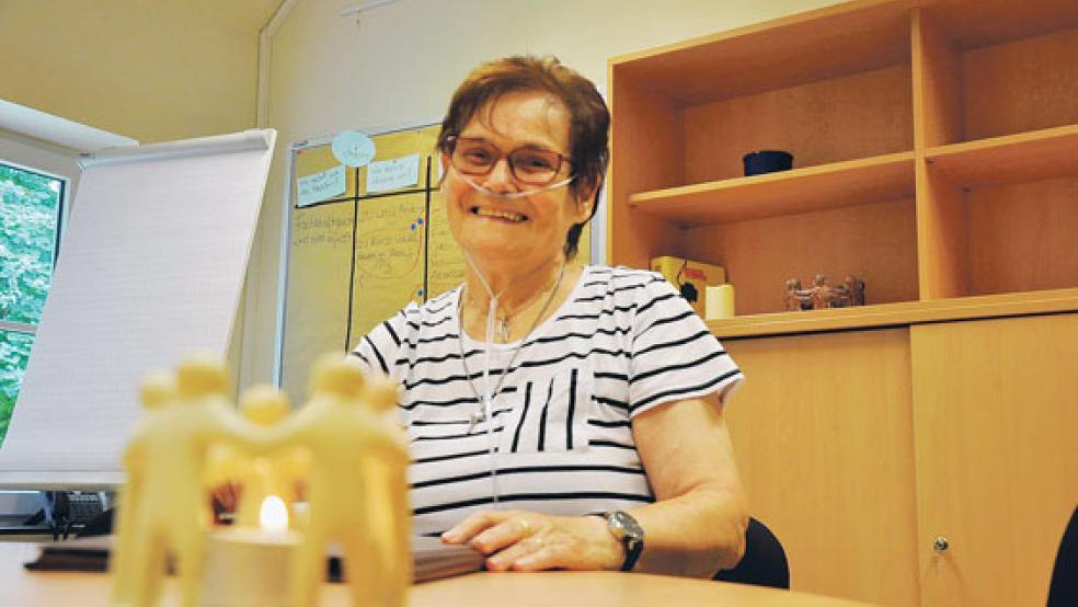 Elke Knorr gründet eine Selbsthilfegruppe »Depressionen und Ängste« in der Gemeinde Jemgum. Die Treffen finden ab August im Gemeindehaus in Pogum statt. Was in der Gruppe besprochen wird, ebenso wer teilnimmt, wird nicht nach außen getragen. © Foto: Boelmann