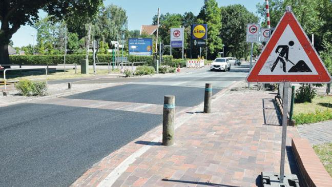Neue Asphaltschichten im Bunder Ortskern