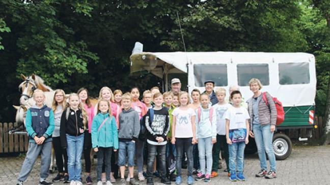 Im Planwagen zu Sehenswürdigkeiten