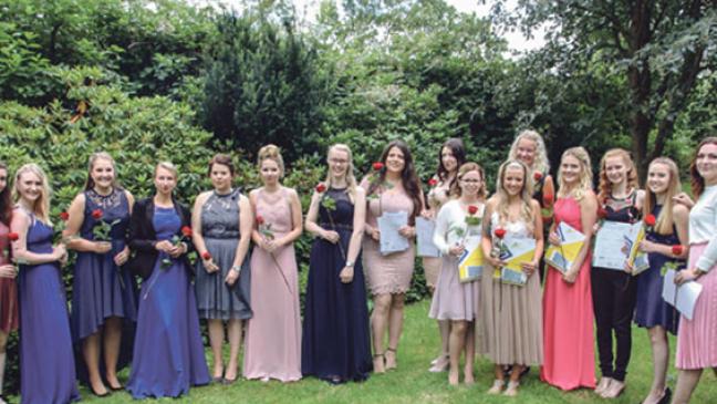 22 Zahnmedizinische Fachangestellte schließen Ausbildung ab