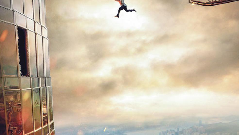 Das fängt ja gut an: Ex-FBI-Agent Will Sawyer (Dwayne Johnson) hat seinen neuen Job im Wolkenkratzer gerade angetreten, da sieht er sich auch schon mit einer Katastrophe konfrontiert. © Foto: Universal Pictures