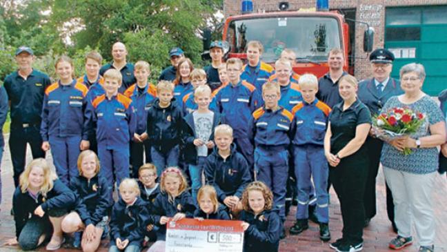 500 Euro für die Jugendfeuerwehr in Weenermoor