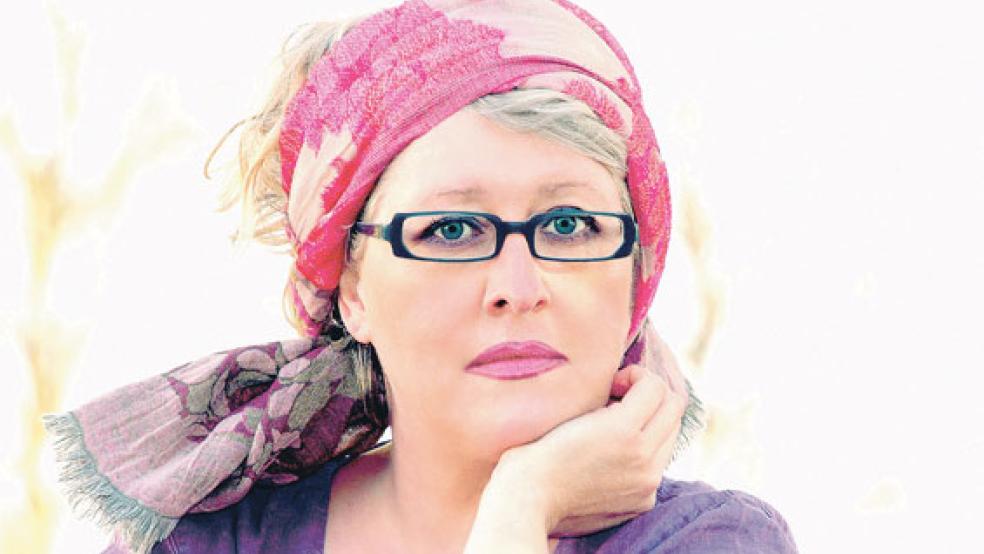 Zu einem Sing-Workshop kommt die Musikerin und Sängerin Bea Nyga nach Emden. © Foto: Tomasetti 