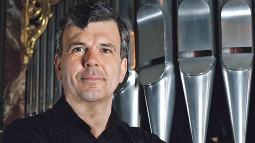 Peter Waldner wird am 2. August an der Ahrend & Brunzema-Orgel von St. Marien in Leer einen Streifzug durch die europäische Orgelmusik unternehmen. © Foto: privat