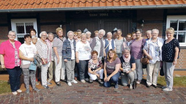 Senioren fuhren nach Rastdorf im Hümmling