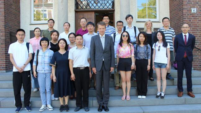 Gespräche über die duale Ausbildung