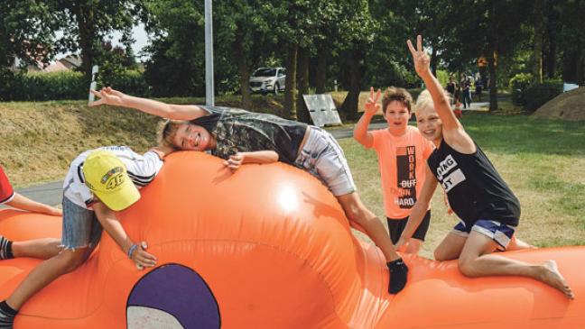 Annita Huisinga beste Schätzerin beim Dörpfest in Boen