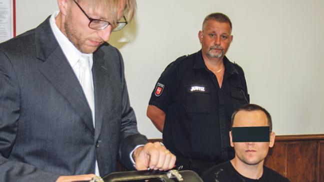 Fünf Jahre und ein Monat hinter Gitter