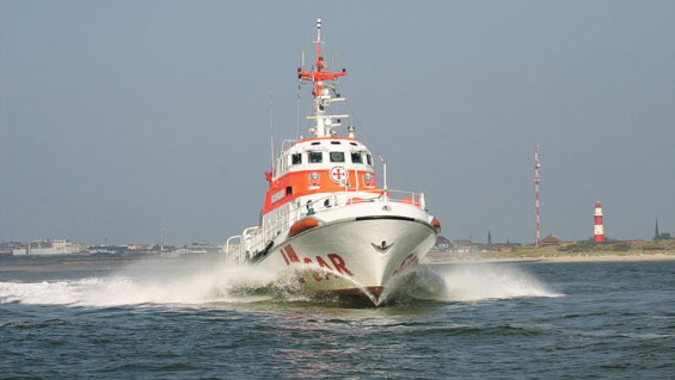 Hat noch maximal zwei Jahre Dienst: der in Borkum stationierte Rettungskreuzer »Alfried Krupp«.  © Foto: DGzRS