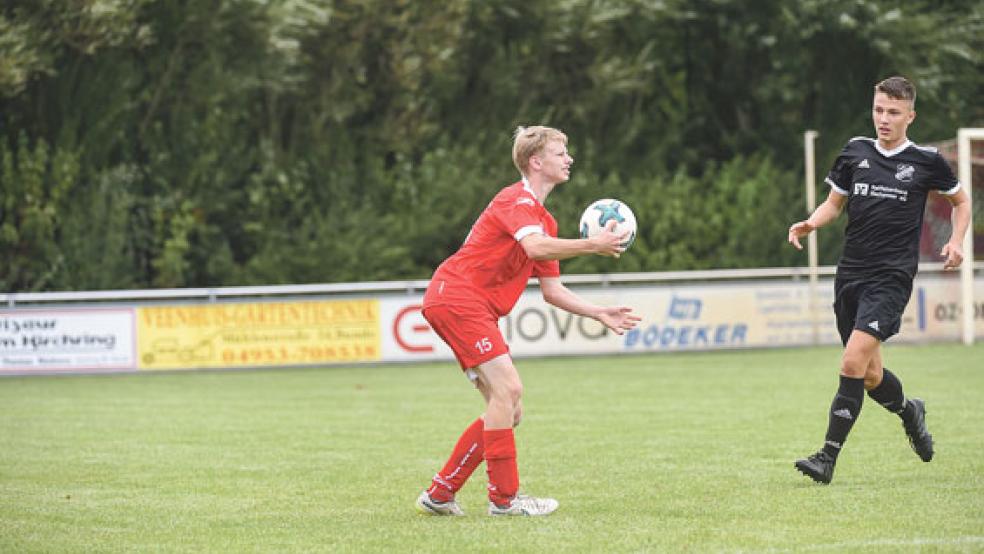 Hartwig van Lessen war mit der Schiedsrichterentscheidung in dieser Situation wohl nicht ganz einverstanden.  © Foto: Bruins