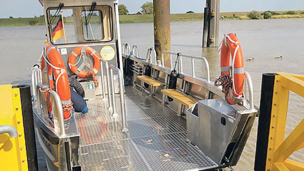 Die »Friesenfähre« soll nun doch am Samstag zwischen Mitling-Mark und Weener den Testbetrieb aufnehmen - allerdings ohne Passagiere an Bord. © Foto: Schulte & Bruns
