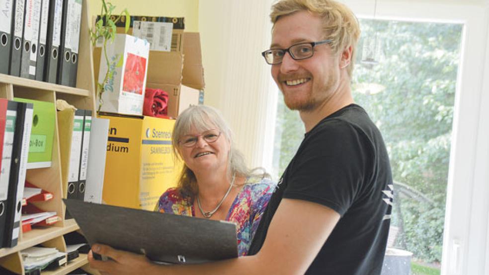 Das eine Jahr bei Kathrin Gawenda und ihrem Team im »Haus Fresena« hat »Bufdi« Sven Lüdemann einiges gebracht. So hat er viel über Menschen und über die Notwendigkeit von geordneten Akten gelernt. Aber in der Suchtkrankenhilfe ist dem 26-Jährigen auch sehr deutlich geworden, welche verheerenden Auswirkungen Suchtmittel haben können.  © Foto: Himstedt