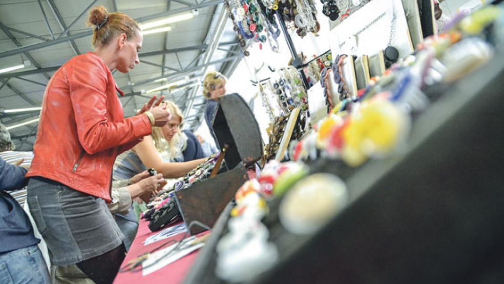 Der Hobby- und Kreativmarkt in der Landsburghalle in Weener hat sich etabliert. Am 16. September wird bereits die neunte Auflage stattfinden. © Archivfoto: Tirrel