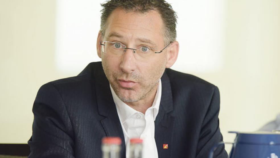 Der Betriebsratsvorsitzende Manfred Wulff ist davon überzeugt, dass im Volkswagen-Werk in Emden ein fünftes Modell des Autokonzerns produziert werden wird. © Foto: VW