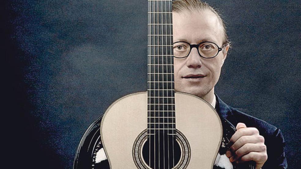 Der Gitarrist Wolfgang Mayer gastiert am 29. August wieder in Ditzum. © Foto: privat