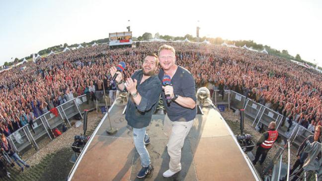 Fulminantes Festival-Feuerwerk in Papenburg