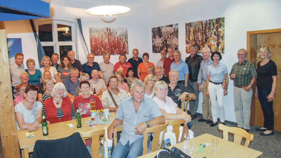 Im Müllerhaus an der Ditzumer Mühle trafen sich die früheren Bereitschaftspolizisten am Donnerstag zur Begrüßungsrunde. © Foto: Hoegen
