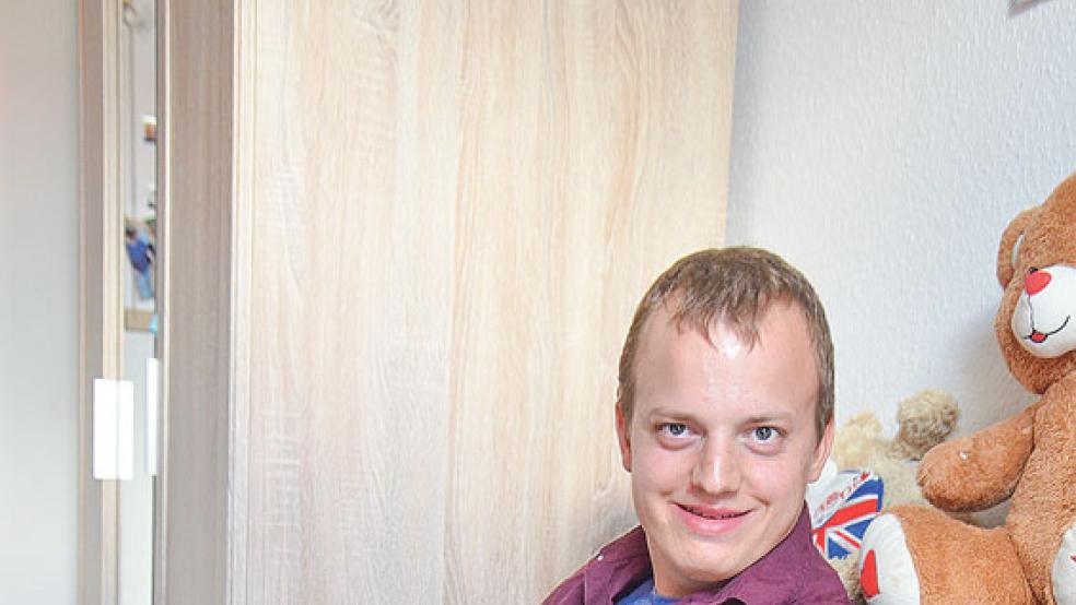 Sein Zimmer hat Daniel Michels gemeinsam mit seiner Familie eingerichtet. Abends schaut er sich dort gerne Filme mit Bud Spencer und Terence Hill an. © Fotos: Muising