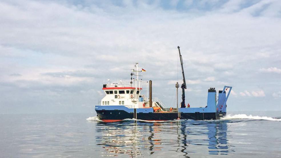 Von der Nordsee bis hinunter nach Papenburg reicht der Aktionsradius der »Burchana« - möglich macht diese enorme Reichweite die besondere flache Bauform des 20 Jahre alten NLWKN-Schiffs. © Foto: Peter Becker