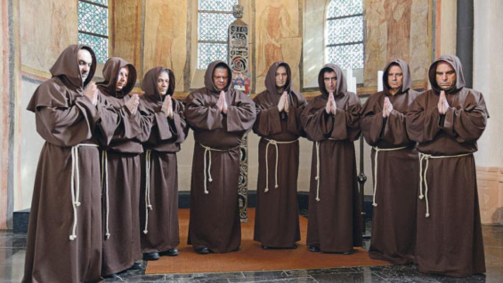 Die acht Sänger der »Gregorian Voices« geben am 22. September ein Konzert in Weener. © Foto: Agentur Muhsik