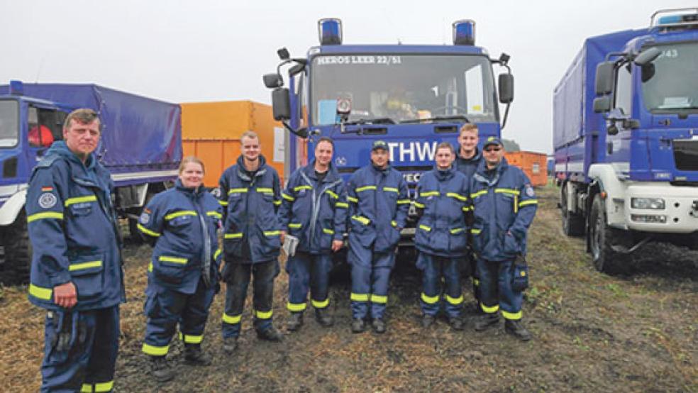 Moorbrand in Meppen: Auch eine Gruppe des Leeraner THW ist seit Tagen im Dauereinsatz. © Foto: THW