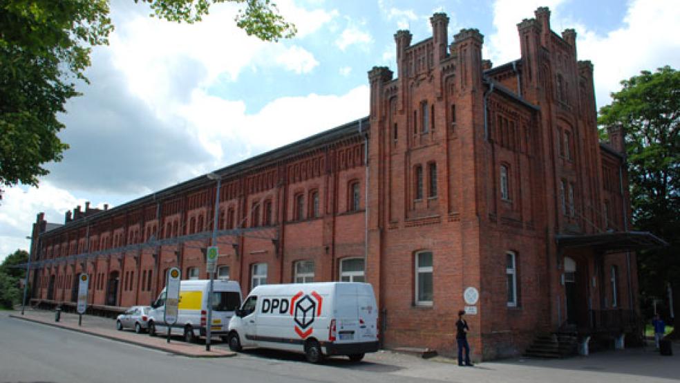 Das Zollhaus am Bahnhofsring in Leer wird am 20. Oktober zur Band-Arena. © Foto: Archiv