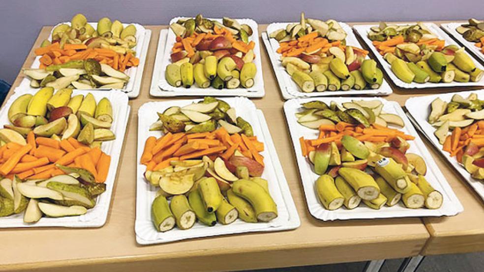 An der Grundschule in Bunde werden freiwillige Obst- und Gemüseschneider gesucht. © Foto: Grundschule