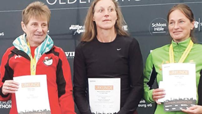 Bettina Pilney läuft auf Platz 9