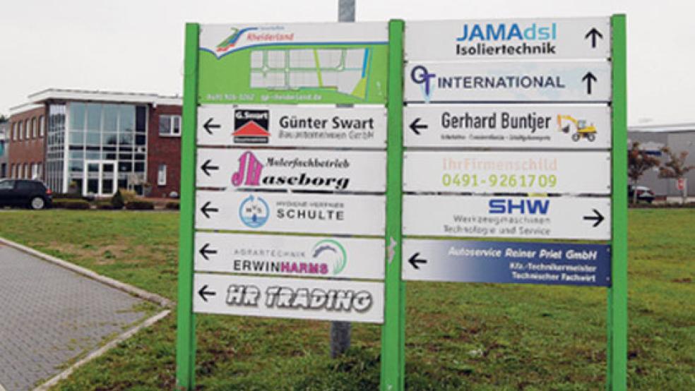 Der GewerbePark Rheiderland an der A 31 in Stapelmoorerheide wurde 2007 als interkommunales Gewerbegebiet eröffnet. Nach wie vor stehen die Zeichen auf Wachstum, 2019 will sich ein weiteres Unternehmen ansiedeln. © Foto: Hoegen