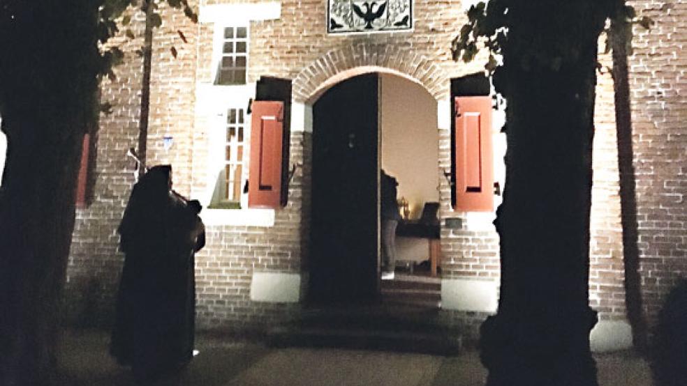Ein Dudelsackspieler begrüßte die Gäste des ersten Kurgan-Abends am Freitag im Steinhaus zu Bunderhee mit seinem Spiel. © Foto: Hoegen