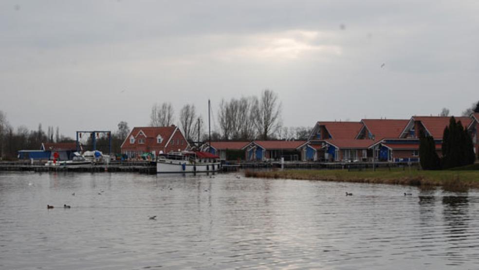 Der Hafen von Weener liegt in der Zuständigkeit der stadteigenen Hafen- und Tourismus GmbH. © Foto: Hoegen