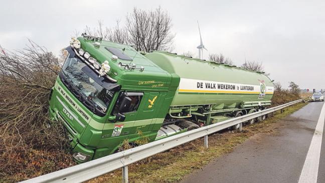 Kontrolle über Tanklaster verloren