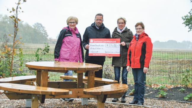 Spende ermöglicht Rundbank-Kauf