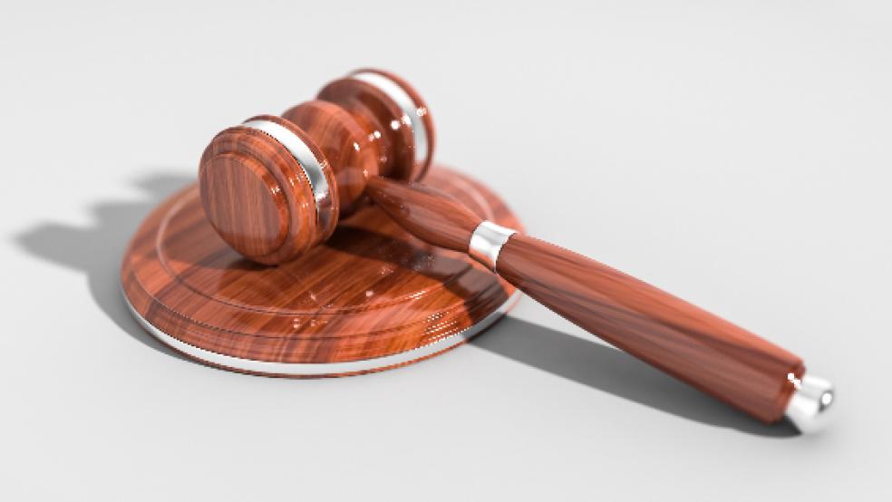 Ein Rentner aus der Krummhörn soll eine 77-Jährige bedroht und vergewaltigt haben. Nun soll sich der 85-Jährige vor Gericht für die Tat verantworten. © Pixabay