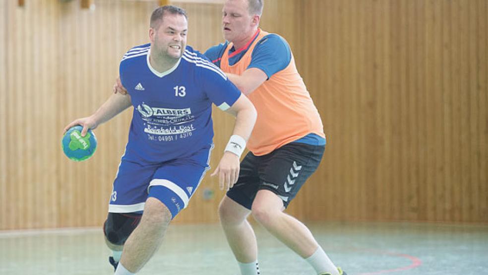 Gegen den Wilhelmshavener SSV II erwarten die Holthuser um Marcus Wilken Handballer ein schwieriges Spiel. © Archivfoto: Bruins