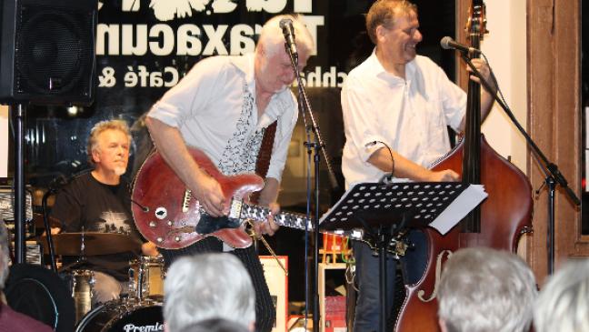 Entfesselter Blues live auf der Bühne