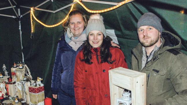 Adventsbasar zugunsten des Tierheims in Stapelmoor
