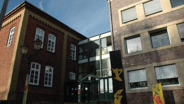 Einbrecher dringt ins Rathaus ein