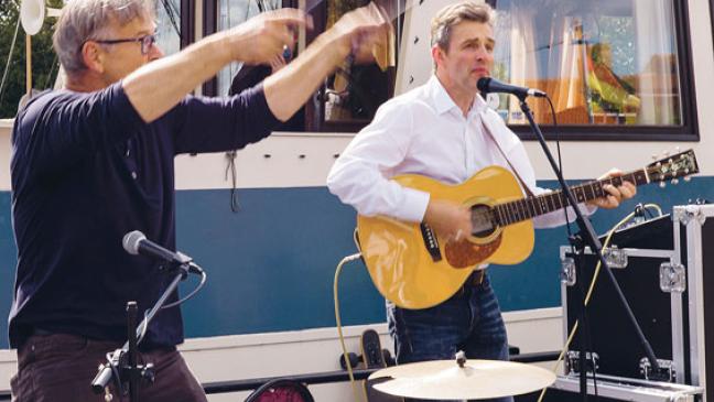 »Roads & Docks«: Aus dem Stehgreif