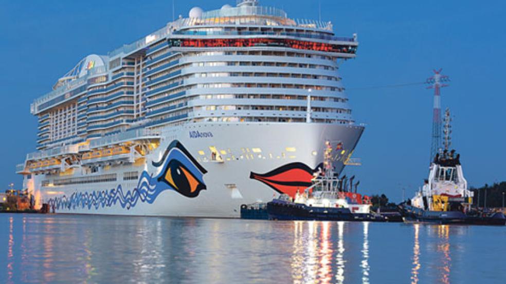 Bei der Ems-Passage der »Aida Nova« fehlten dem Vernehmen nach noch große Teile der Innenausstattung. © Foto: Meyer Werft