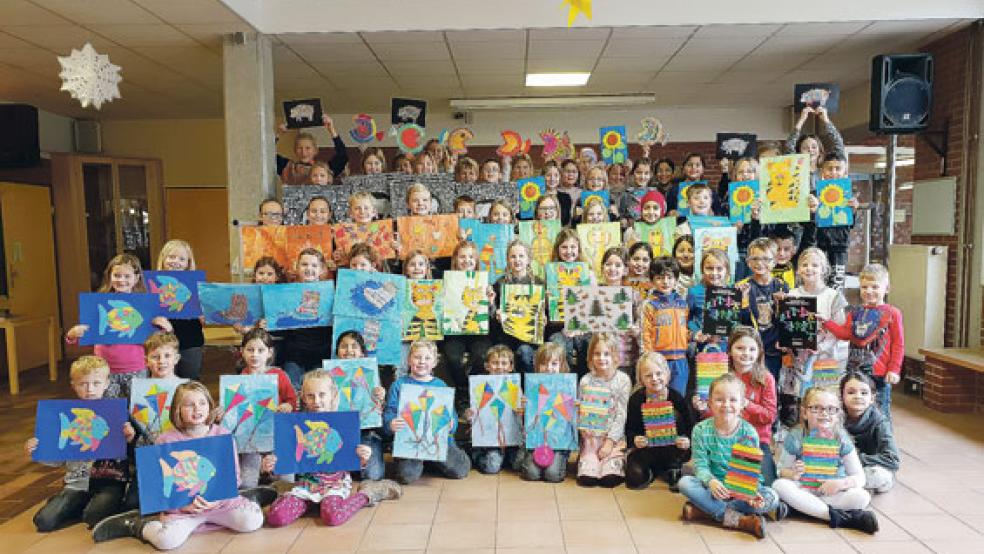 Diese Künstler haben es mit ihren Meisterwerken in den Kalender für das kommende Jahr geschafft. © Foto: Grundschule Weener