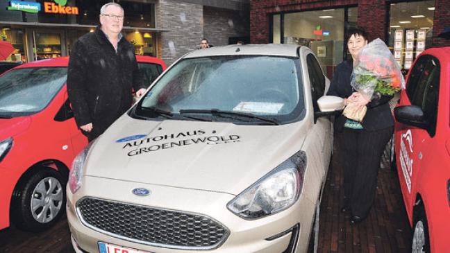 Vorweihnachtliche Bescherung: Ein Auto für Silke Kuper