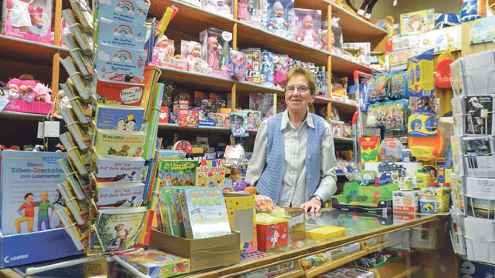 Immer noch mittendrin ist Anita Hemmes, die das Geschäft vor rund 30 Jahren von ihren Eltern übernommen hat. © Foto: Muising